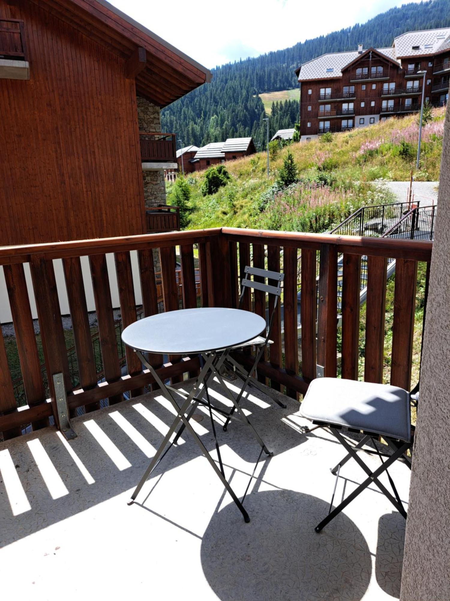 Appartement Avec Balcon - 2 Personnes Puy-Saint-Vincent Bagian luar foto
